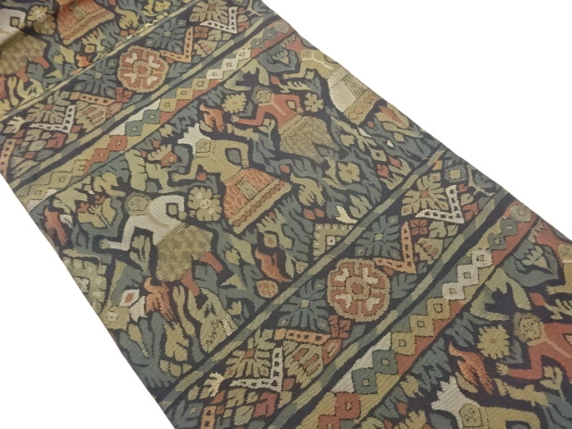 横段に抽象人物・草花模様織出し名古屋帯